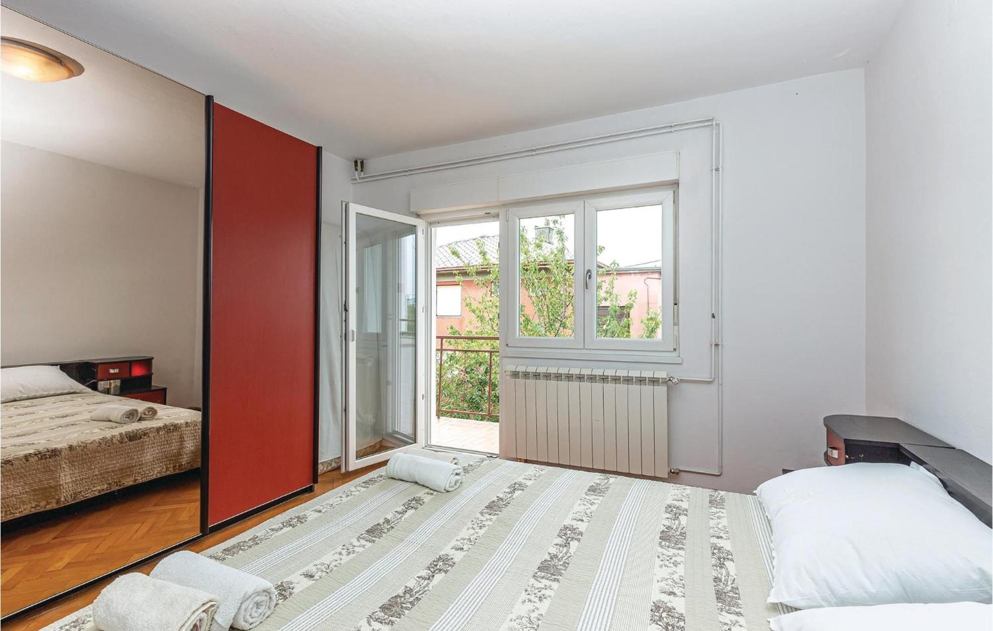 Amazing Apartment In Rijeka With Wifi Exterior foto